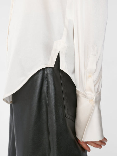 FRAME The Standard Silk Stretch Shirt in Off White
