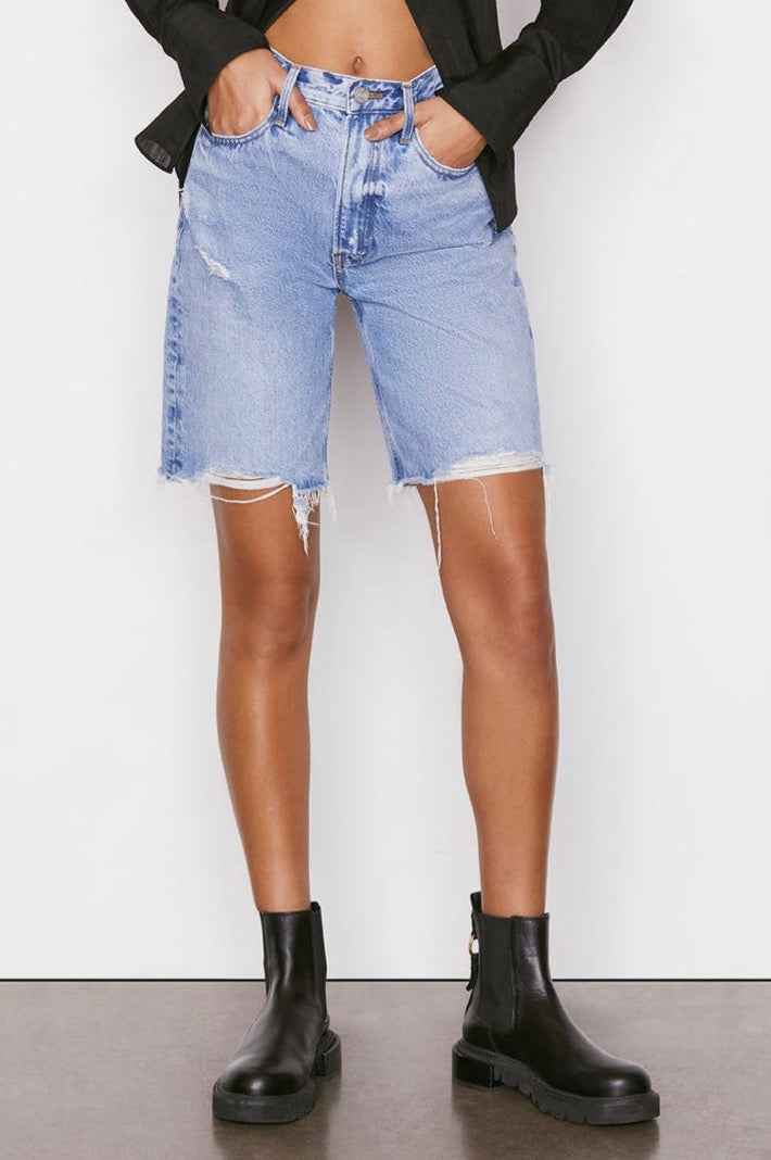 FRAME high rise bermuda short in Baines Rips