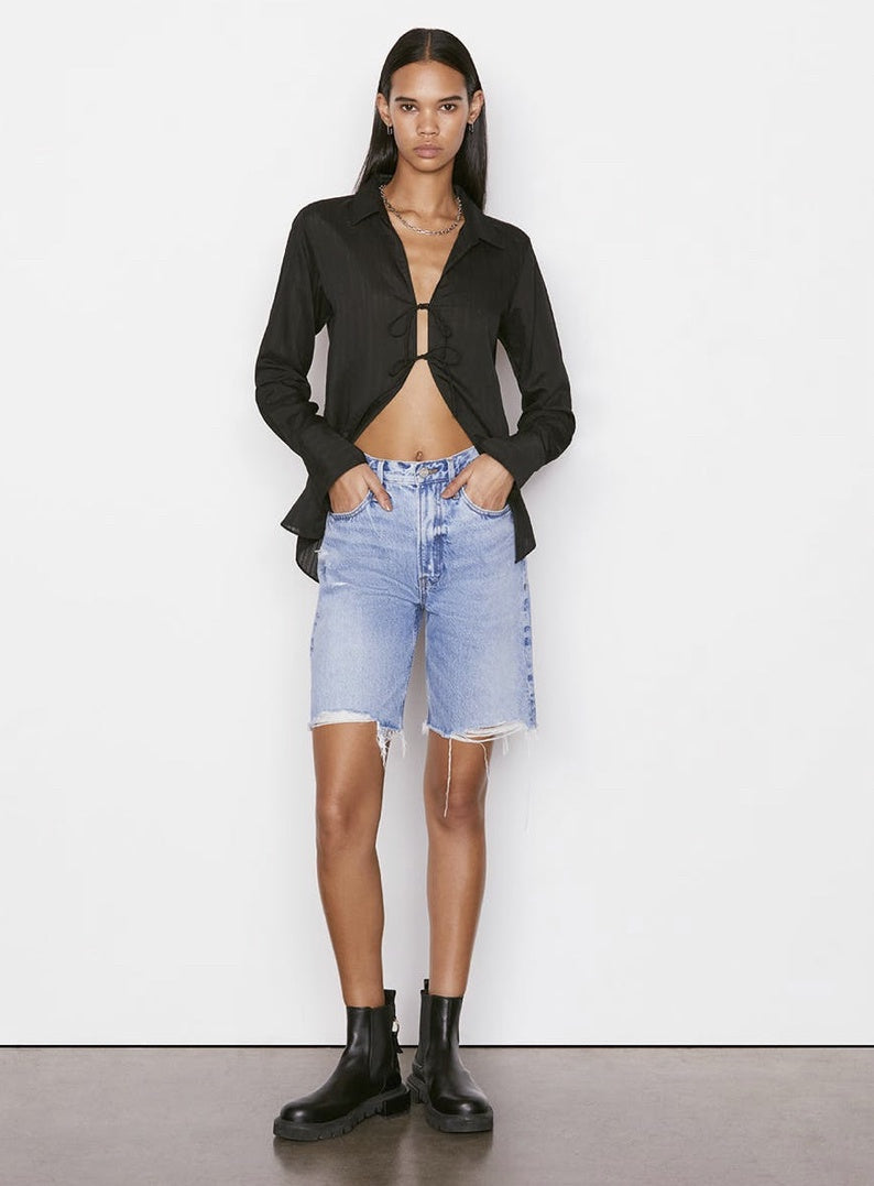 FRAME high rise bermuda short in Baines Rips