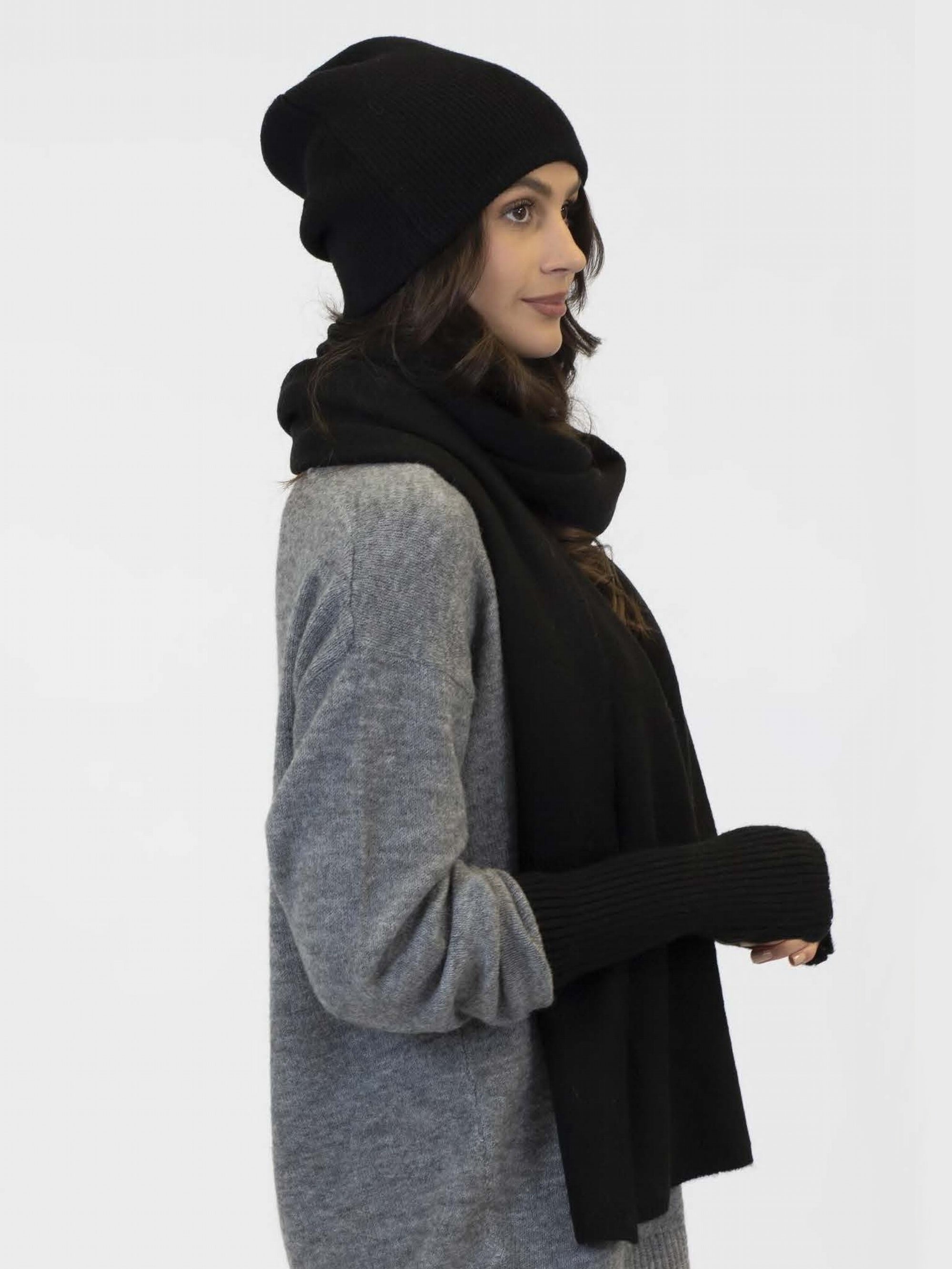 Lyla + Luxe Scarf in Black