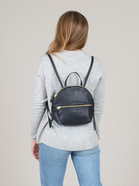 eleven thirty Anni Mini Back Pack with zipper in black