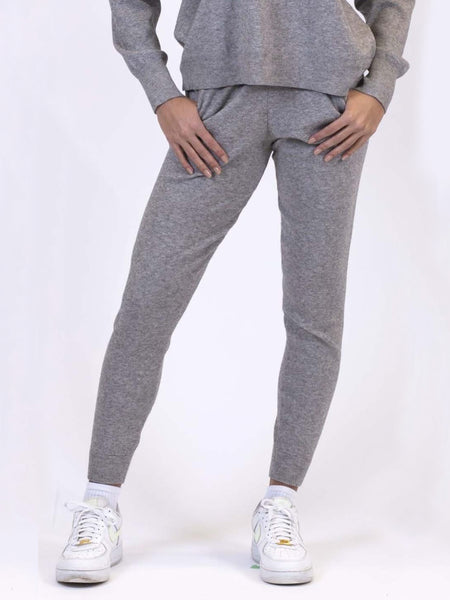 Lyla + Luxe Clover Jogger Pant in Light Grey