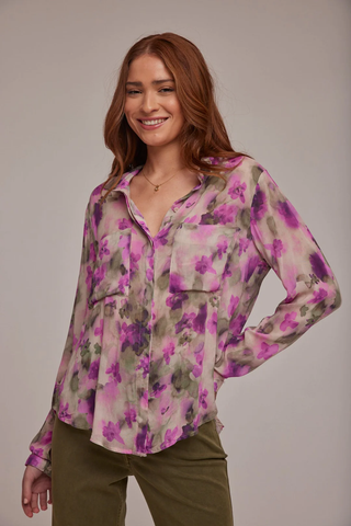 bella dahl button down hipster shirt in floral camo print