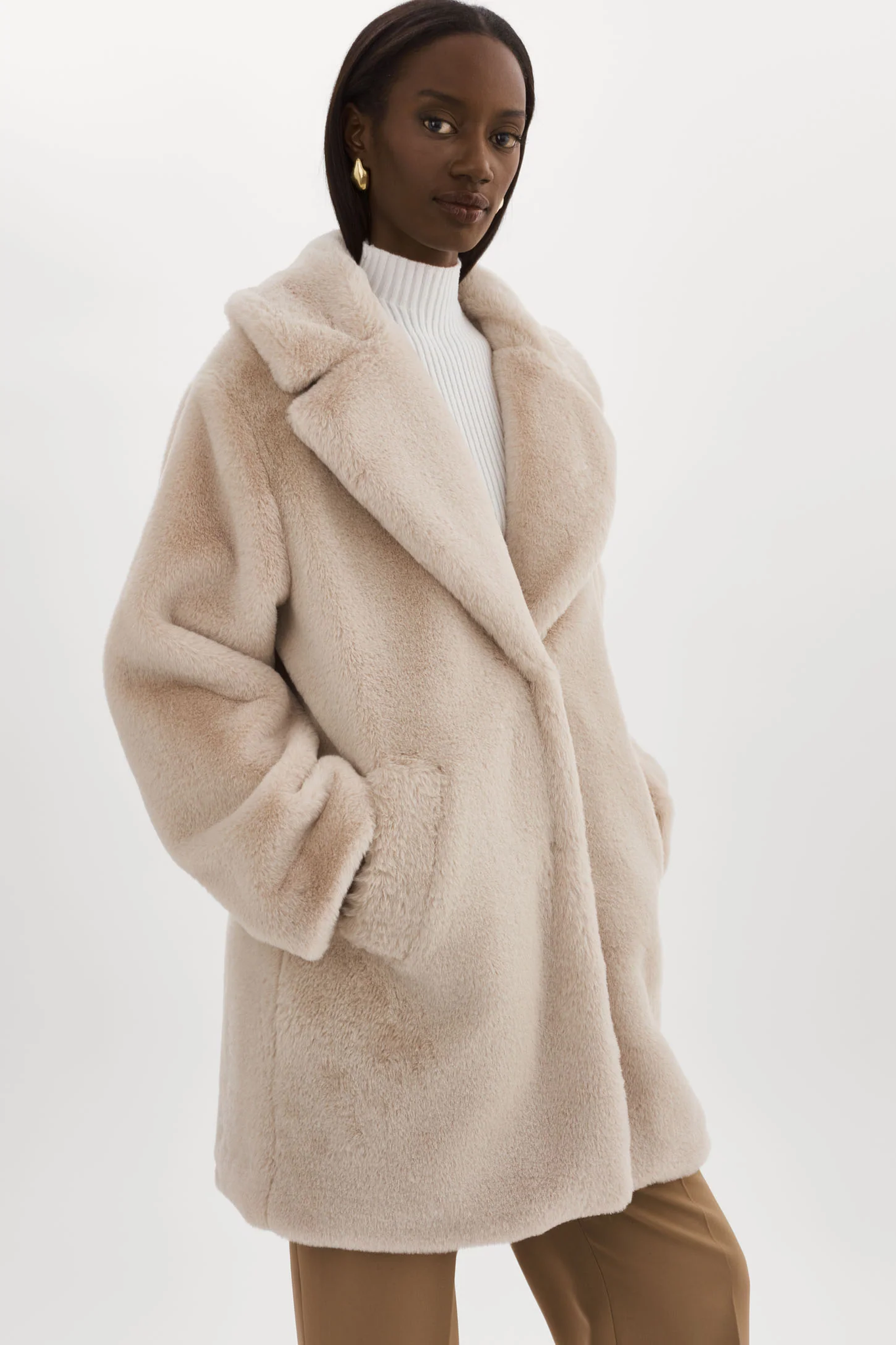LAMARQUE Linnea Faux Fur Coat in Oat