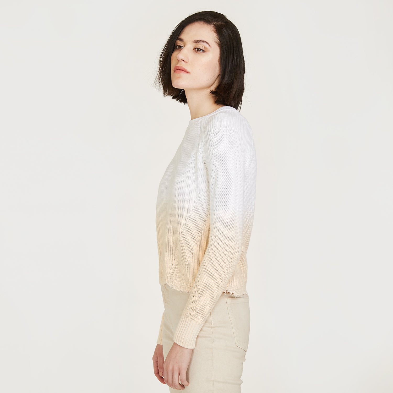 autumn cashmere cotton dip dye shaker sweater in white/latte