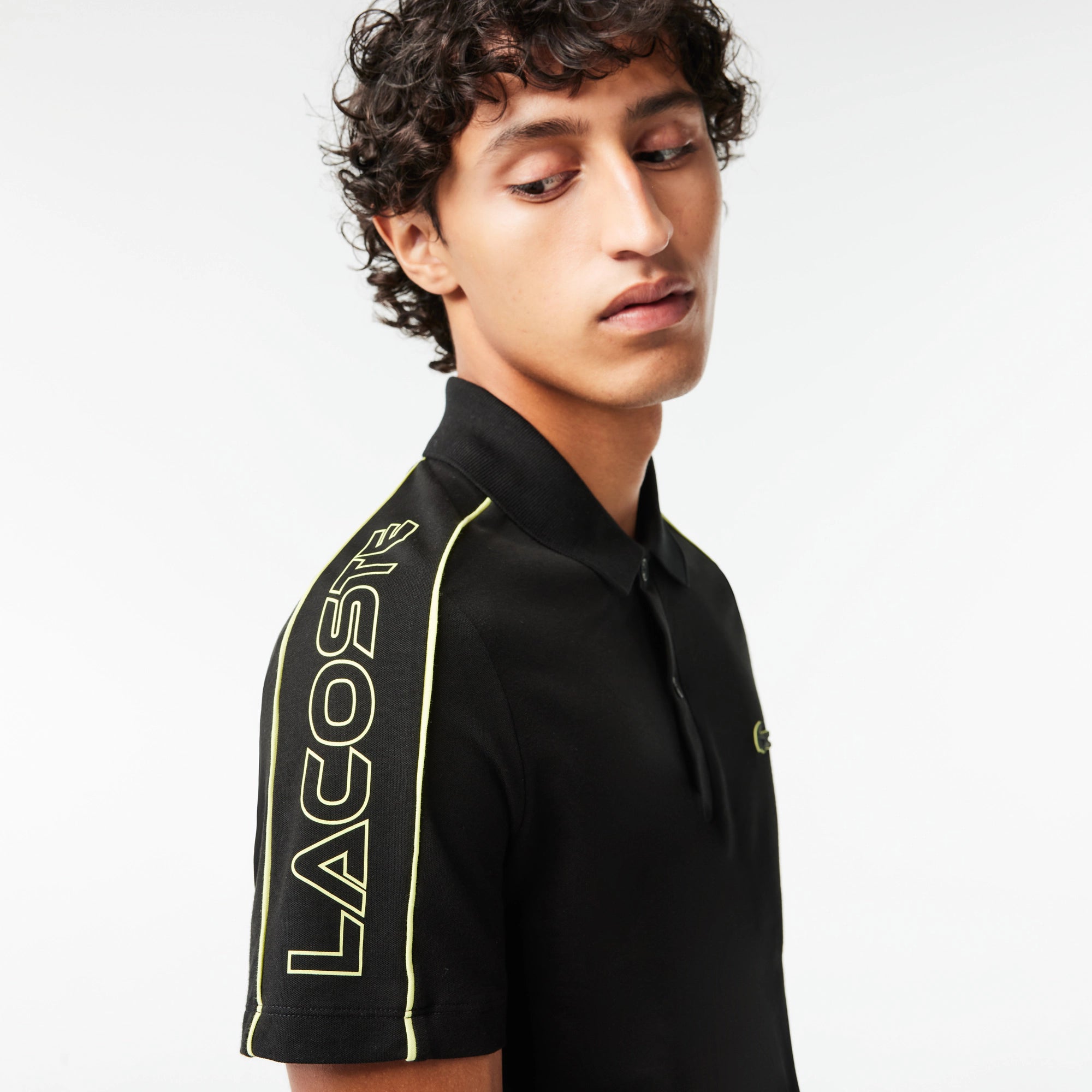 Lacoste Slim Fit Tech Pique Movement Polo - Black/Yellow