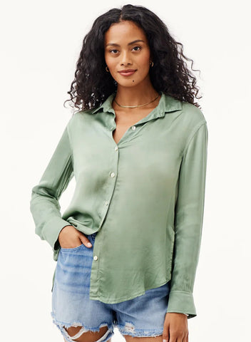 Bella Dahl side slit button down shirt in cedar green