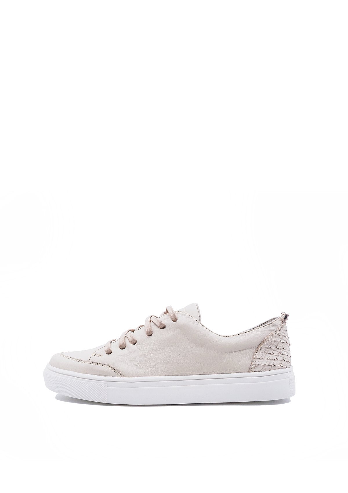 Kaanas Paris Lace-up Sneaker in Off White