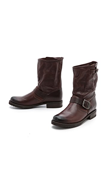 Frye Veronica Short - Dark Brown